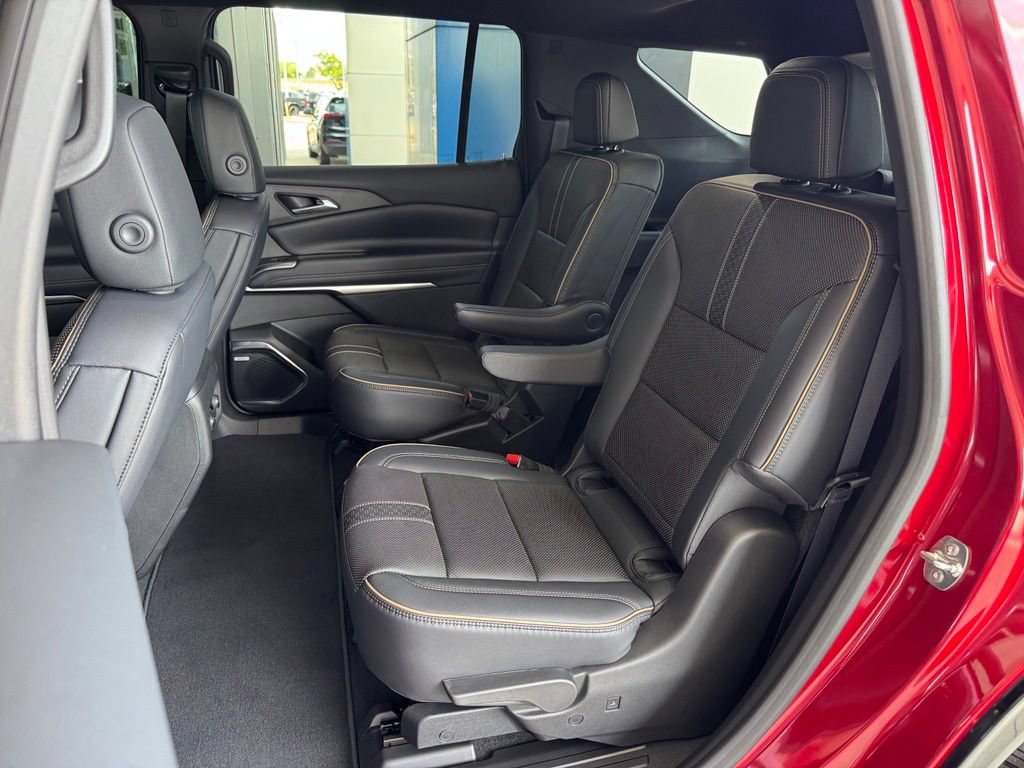 New 2026 Chevrolet Traverse High Country w/ LPO, Floor Liner Package FWD image 23