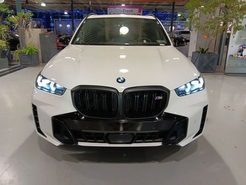 Certified 2025 BMW X5 M60i image 3