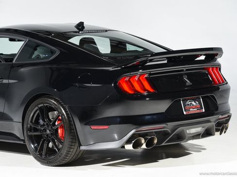 Used 2020 Ford Mustang Shelby GT500 w/ Technology Package RWD image 14