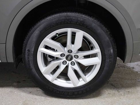 Used 2023 Audi Q5 2.0T Premium w/ Convenience Package image 35