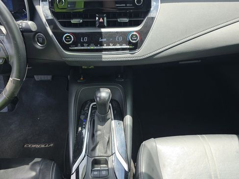 Used 2019 Toyota Corolla XSE FWD image 14