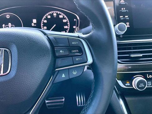 Used 2021 Honda Accord Sport image 19