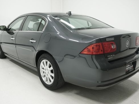 Used 2010 Buick Lucerne CXL w/ Driver Confidence Package FWD image 6