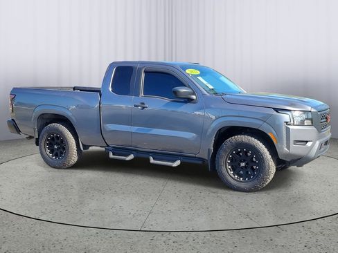 Used 2022 Nissan Frontier S w/ Technology Package image 2