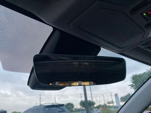 Used 2023 Toyota RAV4 XLE w/ Convenience Package image 23