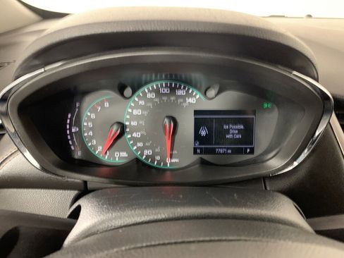 Used 2021 Chevrolet Trax LT image 17