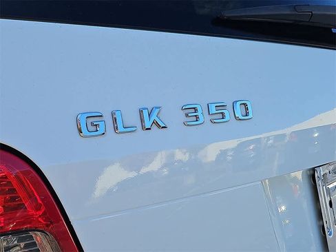 Used 2011 Mercedes-Benz GLK 350 2WD image 28