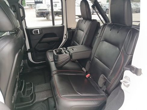 Used 2026 Jeep Wrangler Unlimited Rubicon w/ Safety Group AWD/4WD image 25
