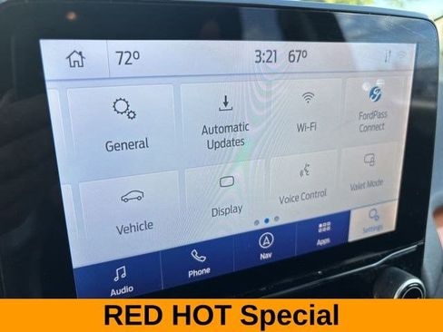 Used 2021 Ford EcoSport SE w/ SE Convenience Package image 24