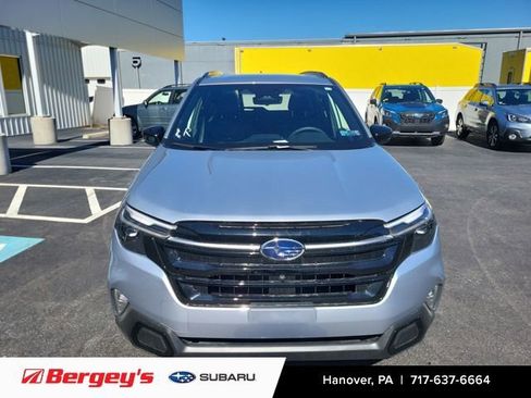 Used 2025 Subaru Forester Touring image 7