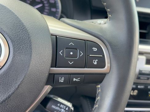 Used 2018 Lexus ES 350 w/ Ultra Luxury Package FWD image 19