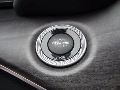 Used 2023 Jeep Grand Cherokee Limited image 21