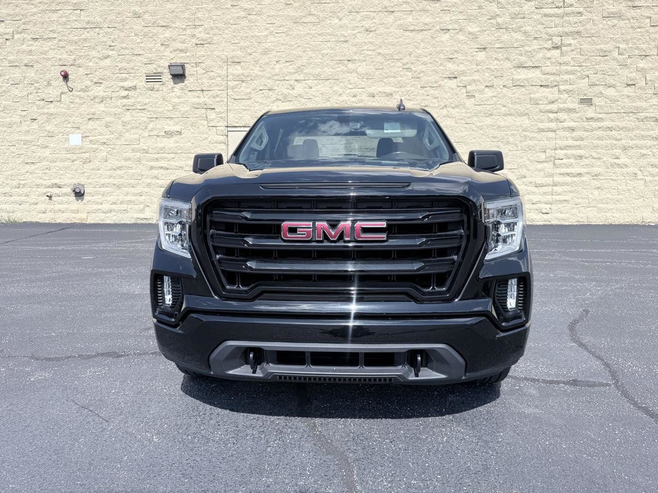 Used 2020 GMC Sierra 1500 Elevation w/ Elevation Convenience Package RWD image 8