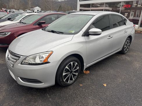 Used 2015 Nissan Sentra SV image 1