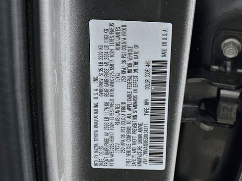 Used 2025 MAZDA CX-50 AWD 2.5 Hybrid w/ Premium Pkg image 12