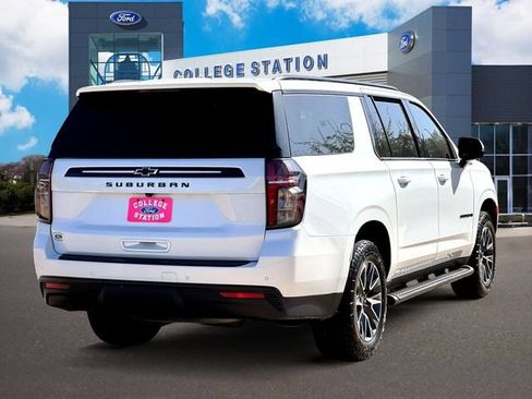 Used 2024 Chevrolet Suburban Z71 w/ Z71 Off-Road Package AWD/4WD image 5