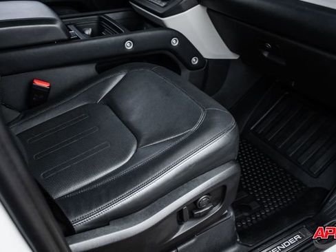 Used 2022 Land Rover Defender 110 X-Dynamic HSE image 81