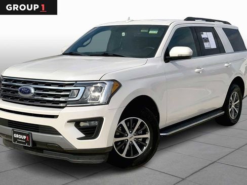 Used 2018 Ford Expedition XLT w/ Equipment Group 202A image 1