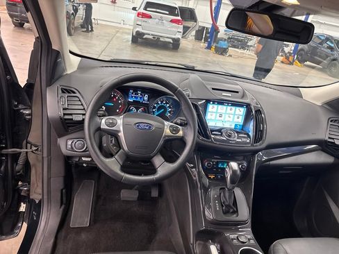 Used 2016 Ford Escape Titanium AWD/4WD image 6