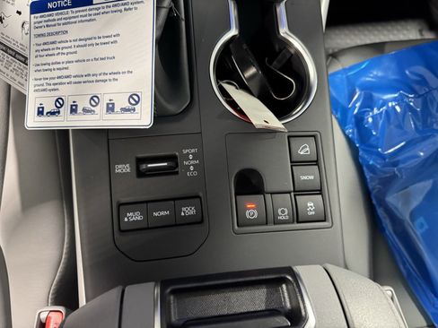 New 2026 Toyota Highlander XLE image 28