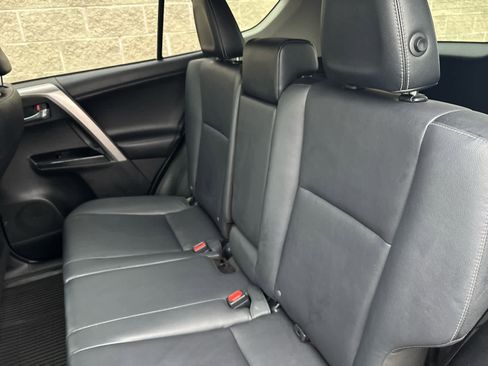 Used 2018 Toyota RAV4 Limited image 27