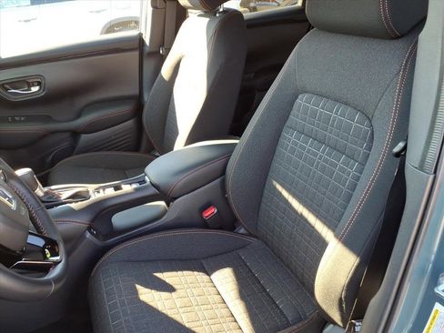 Certified 2026 Honda HR-V Sport image 17