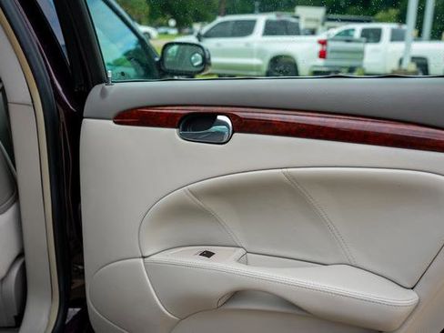 Used 2008 Buick Lucerne CX FWD image 24