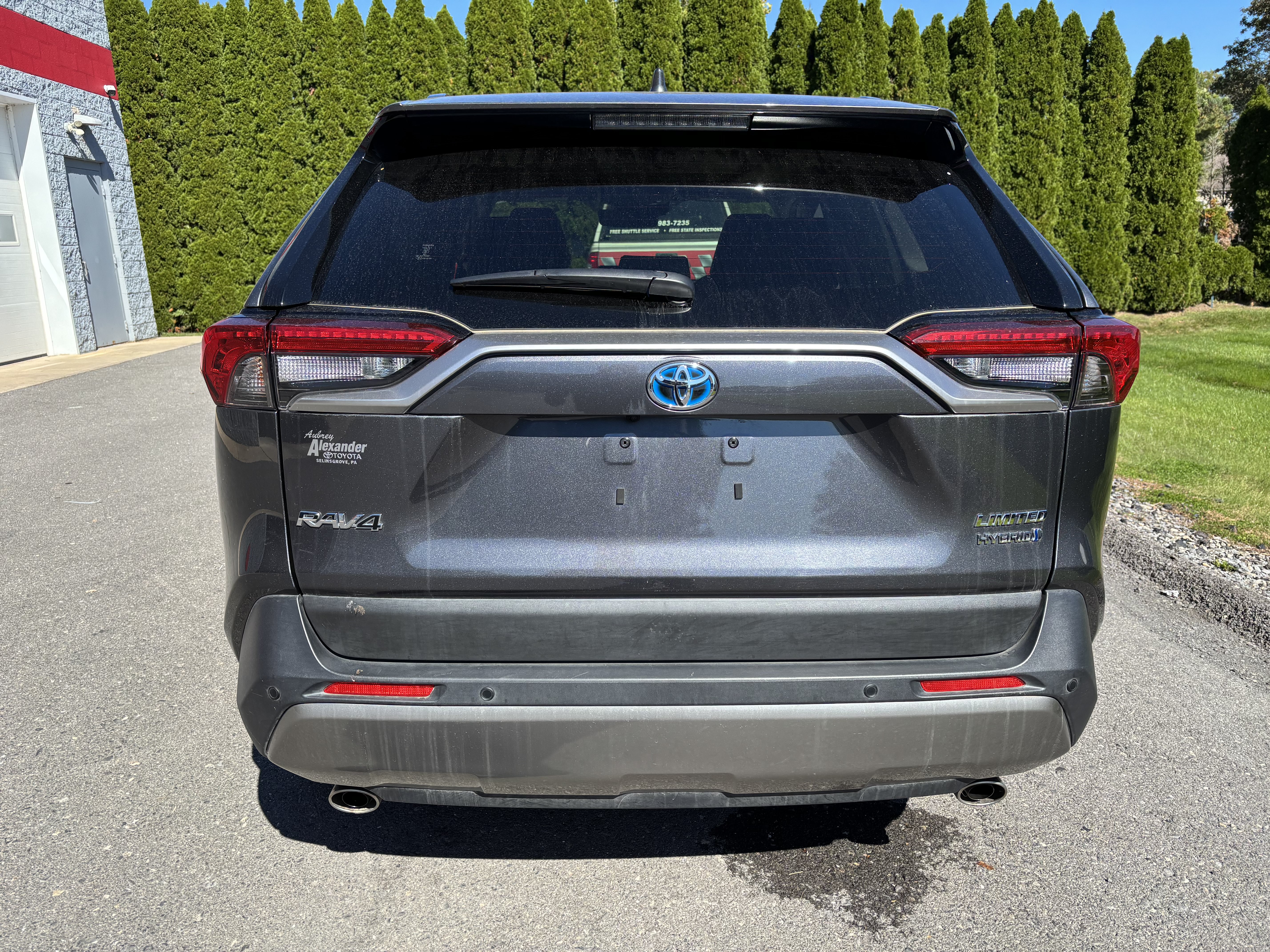 Used 2024 Toyota RAV4 Limited w/ Advanced Technology Package AWD/4WD image 4