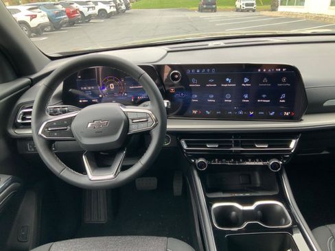 New 2026 Chevrolet Traverse LT AWD/4WD image 17