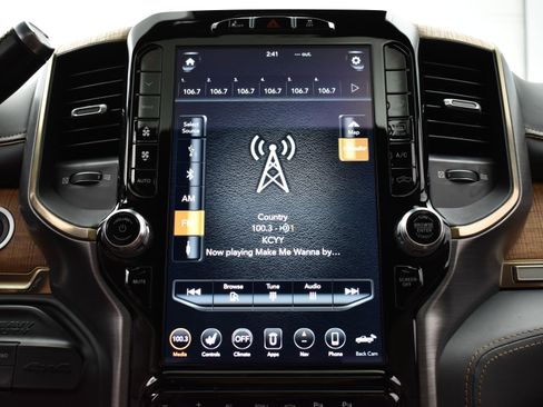 Used 2020 RAM 3500 Limited image 28