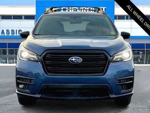 Used 2022 Subaru Ascent Onyx Edition image 2