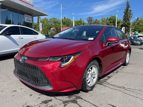 Certified 2022 Toyota Corolla LE FWD image 8