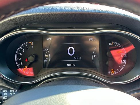 Used 2022 Jeep Grand Cherokee Laredo X image 22