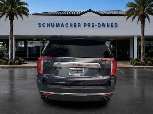 Used 2022 GMC Yukon XL Denali AWD/4WD image 6