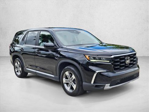 Used 2024 Honda Pilot EX-L image 3