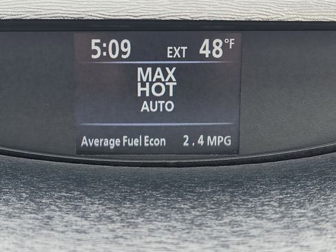 Used 2010 Toyota Venza Base image 17