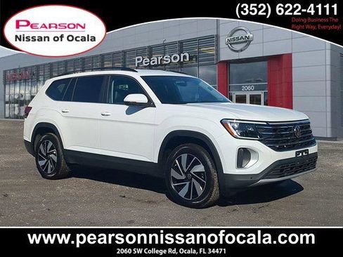 Used 2025 Volkswagen Atlas SE image 1