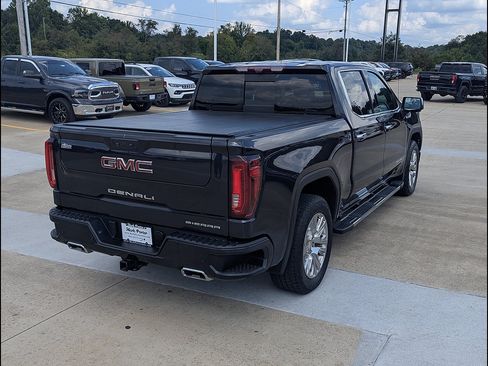 Used 2023 GMC Sierra 1500 Denali w/ Technology Package AWD/4WD image 7