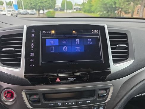 Used 2020 Honda Ridgeline RTL image 15