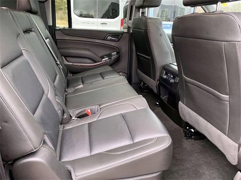 Used 2018 GMC Yukon XL SLT image 30
