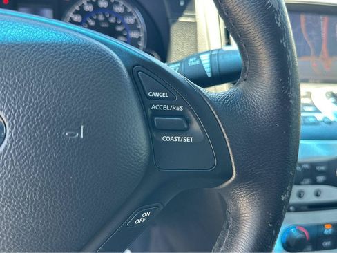 Used 2014 INFINITI Q60 Convertible w/ Premium Package RWD image 23