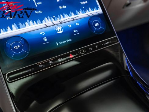 Used 2024 Mercedes-Benz S 580e 4MATIC Sedan image 40