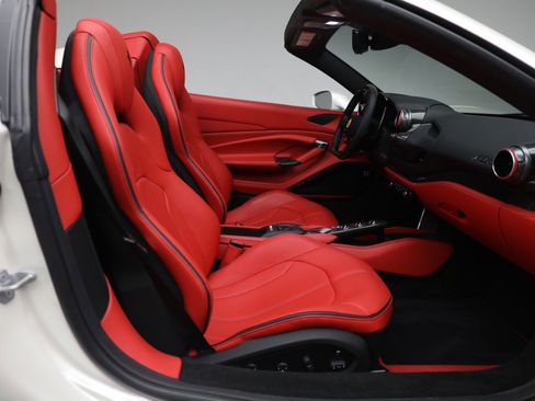 Certified 2023 Ferrari F8 Tributo image 18