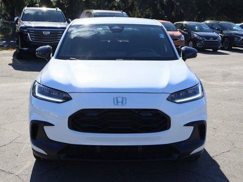 Used 2023 Honda HR-V Sport image 2