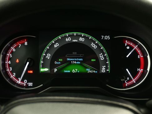 Used 2025 Toyota RAV4 XLE AWD/4WD image 24