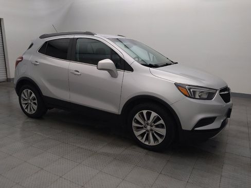 Used 2020 Buick Encore Preferred w/ Safety Package image 11