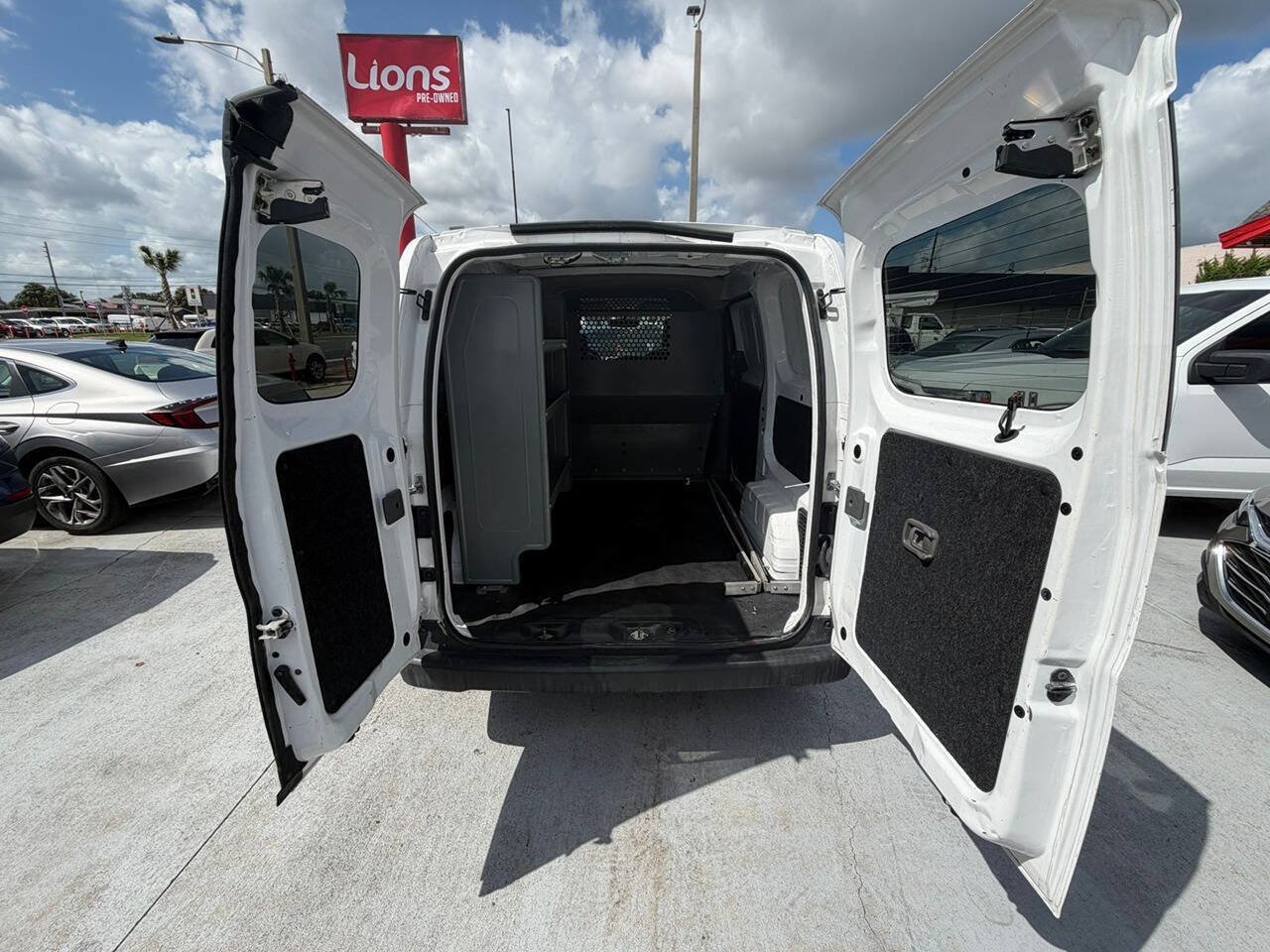 Used 2017 Nissan NV200 S w/ Cruise Control Package FWD image 10