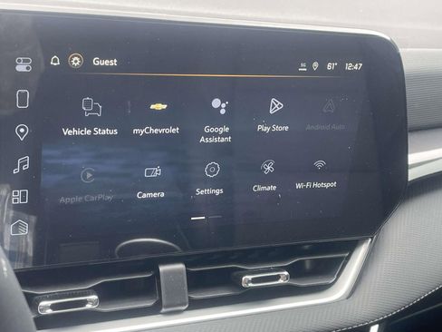 New 2026 Chevrolet Equinox LT w/ Convenience Package II FWD image 11