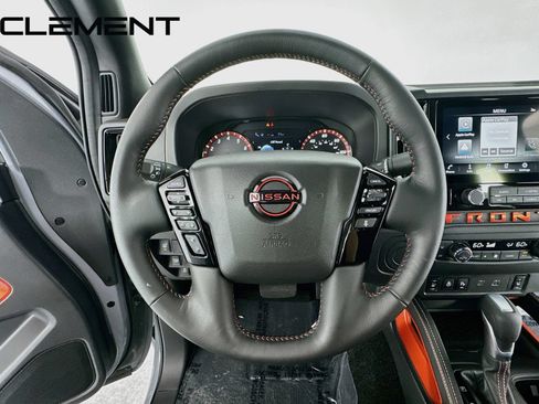Used 2026 Nissan Frontier Pro-X w/ Pro-X Convenience Package RWD image 14