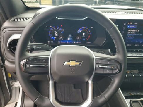 Used 2024 Chevrolet Colorado LT w/ LT Convenience Package II RWD image 10
